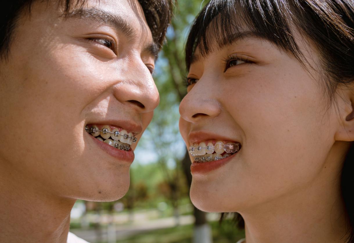 25岁矫正牙齿真的晚了吗？过来人告诉你可行的方法与时间