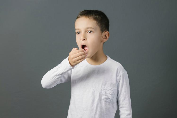 原因嘴巴小孩口臭有是口臭吗_原因嘴巴小孩口臭有是什么病_1岁多小孩嘴巴有口臭是什么原因